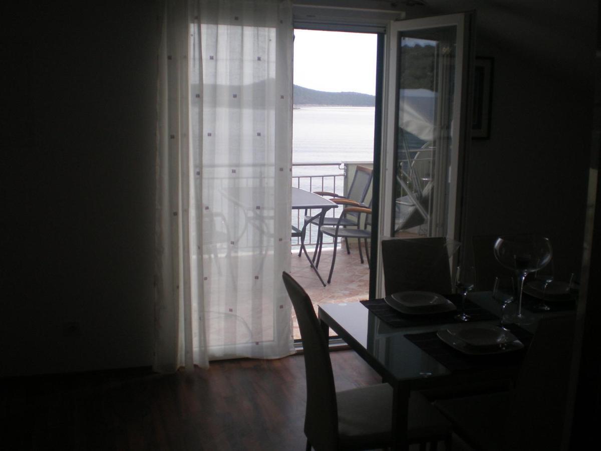 Guest House Loranum Sevid Rum bild